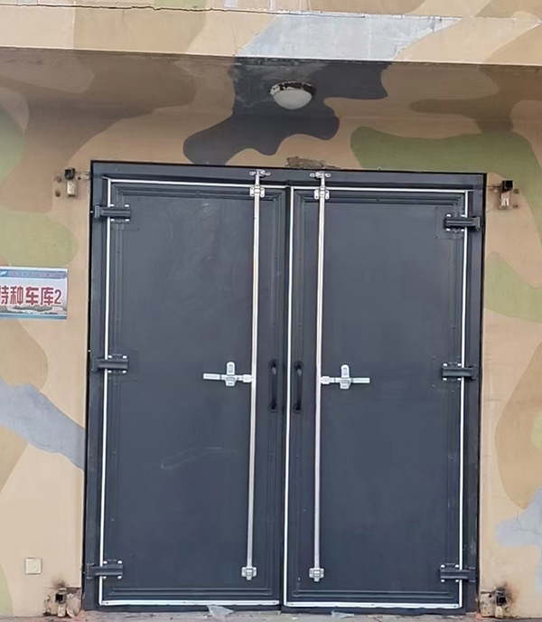 永寿工业平开门