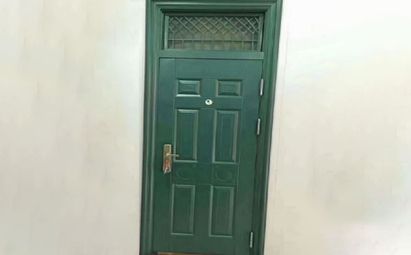 永寿学校教室门 永寿学校教室门