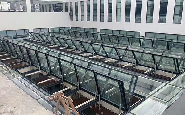 百安科技有限公司近期永寿排烟窗项目案例分享 百安科技有限公司近期永寿排烟窗项目案例分享